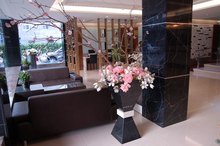 Lobby Entry