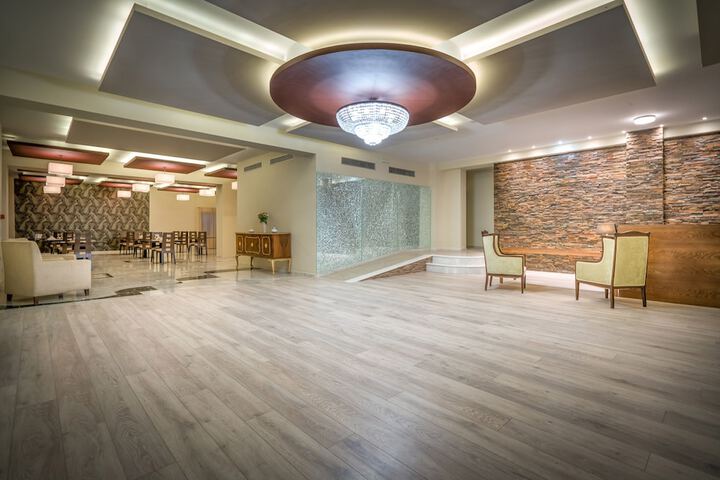 Guest Lobby