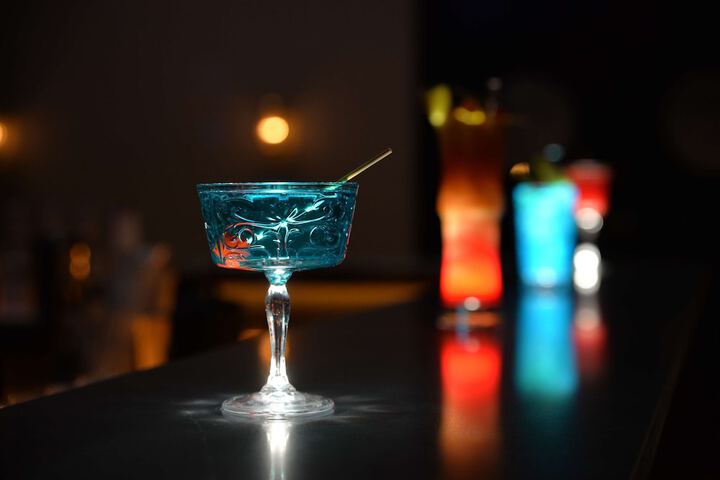 Lounge 77 of 143