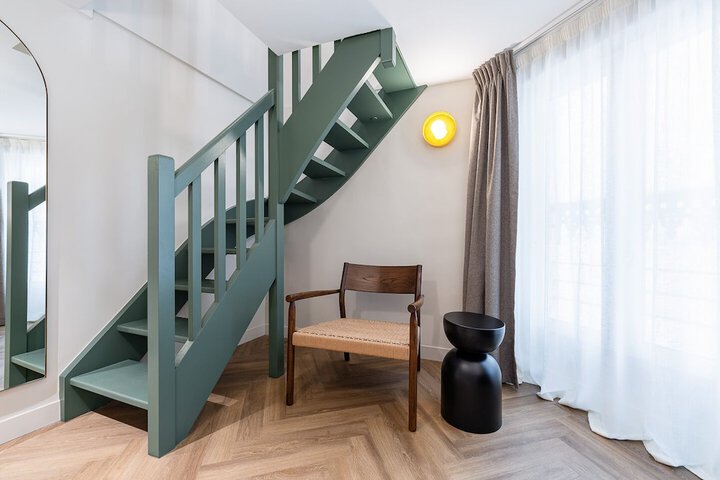 Room 10 of 26