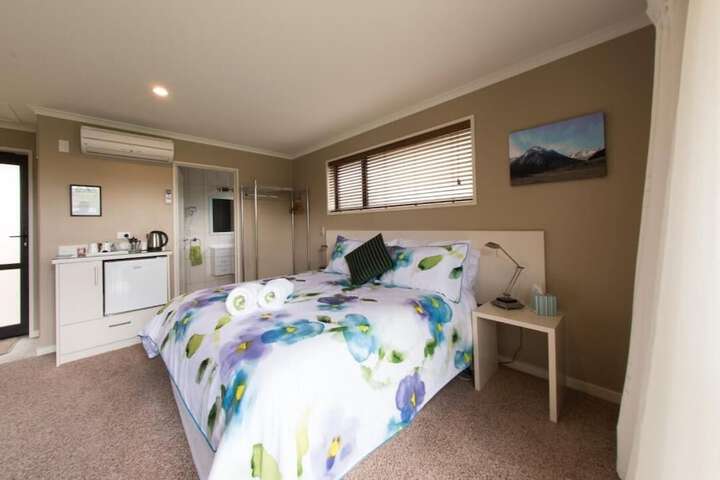 Room 5 of 20
