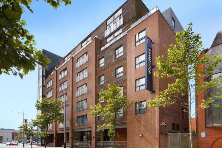 Travelodge Swansea Central