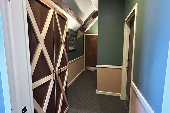 Room 84 of 259