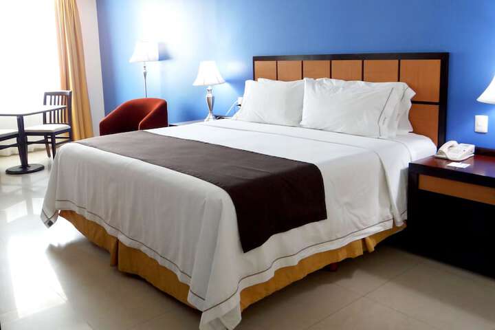 Room 15 of 91