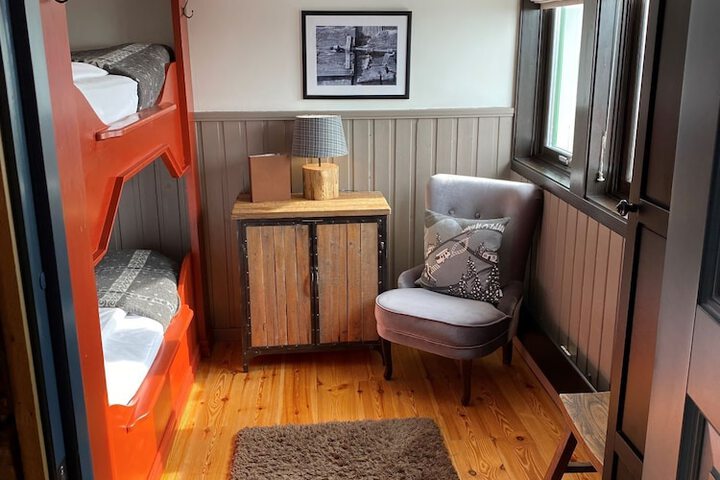 Room 8 of 62