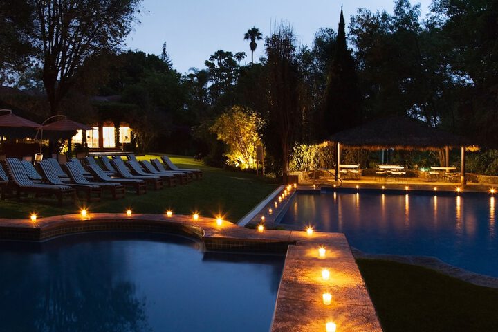 Pool 31 of 64
