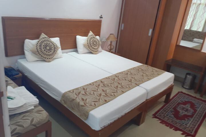 Room 9 of 57