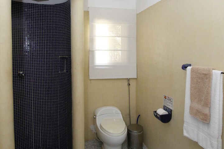 Room 55 of 83