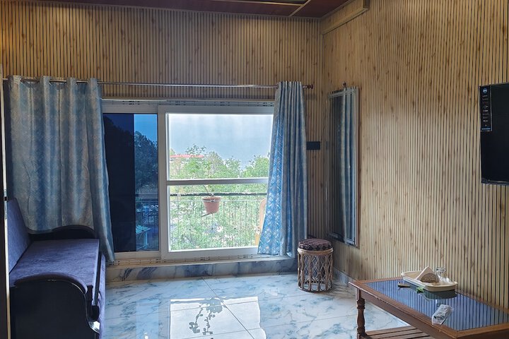 Room 19 of 31