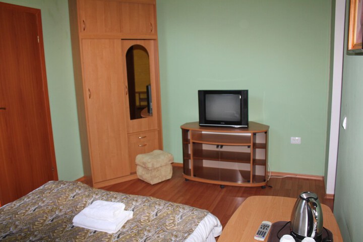 Room 13 of 21