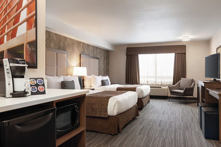 Room 6 of 44