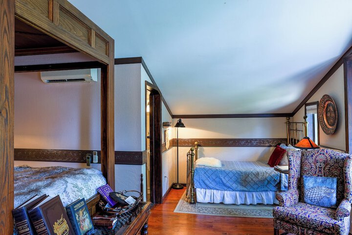 Room 21 of 88
