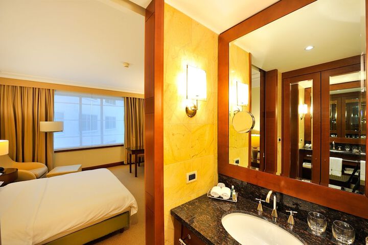 Bath Interior