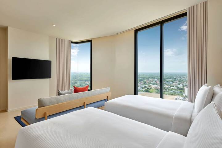 Room 4 of 39