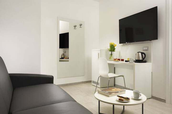 Room 46 of 68