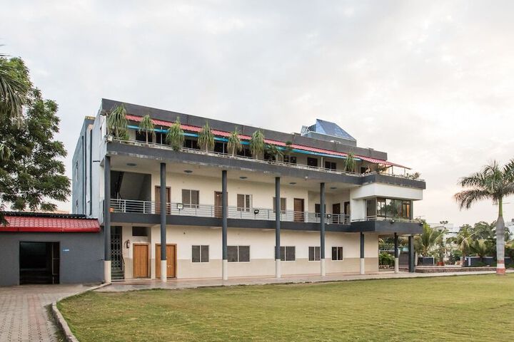 OYO 22319 HOTEL PREM BANDHAN
