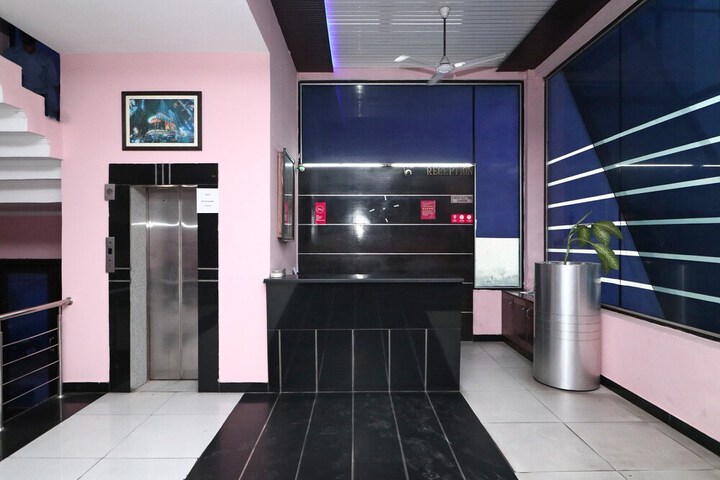 Hotel Interior 9 of 25