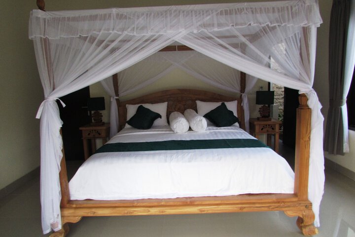 Room 6 of 39