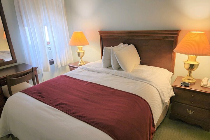 Room 10 of 43