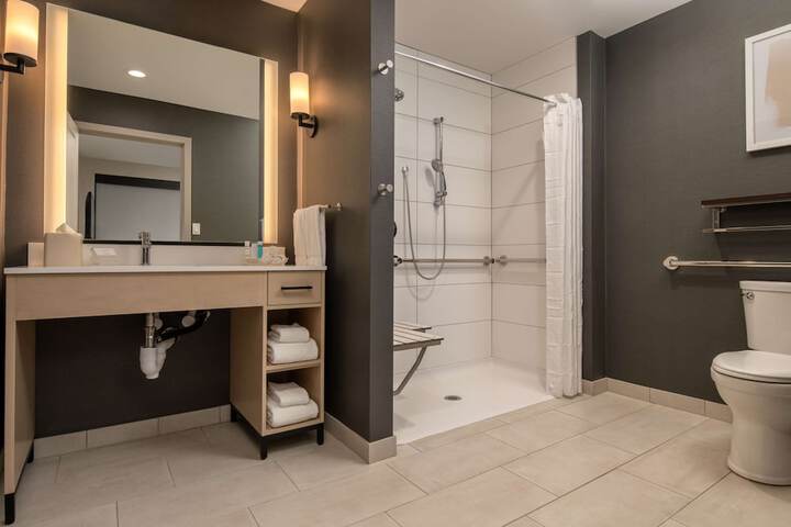 Bathroom shower
