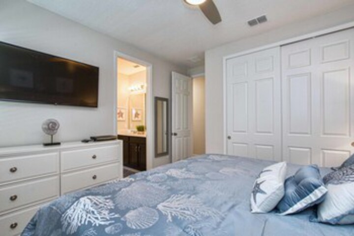 Room 41 of 49