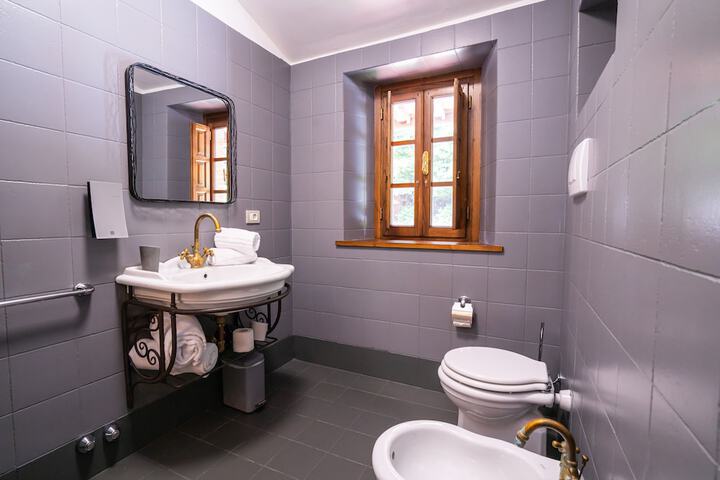 Room 40 of 46