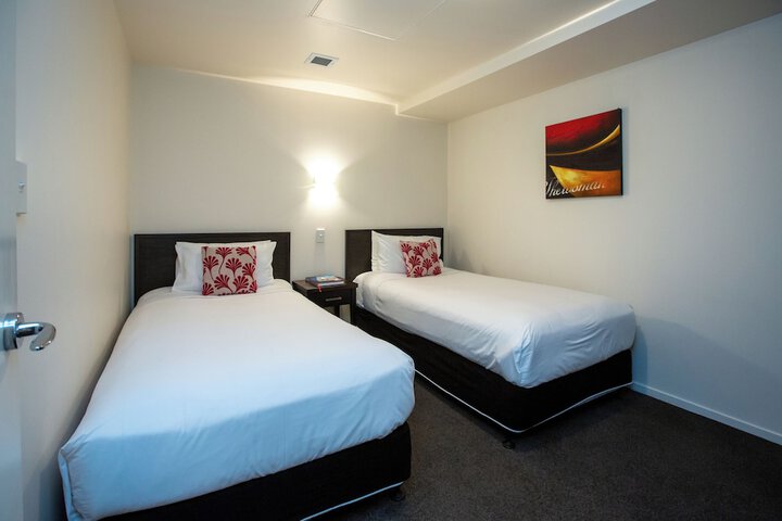 Room 25 of 44
