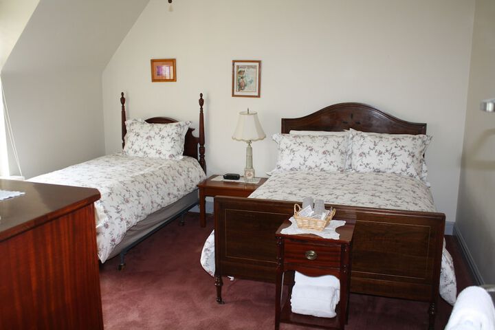 Room 10 of 118