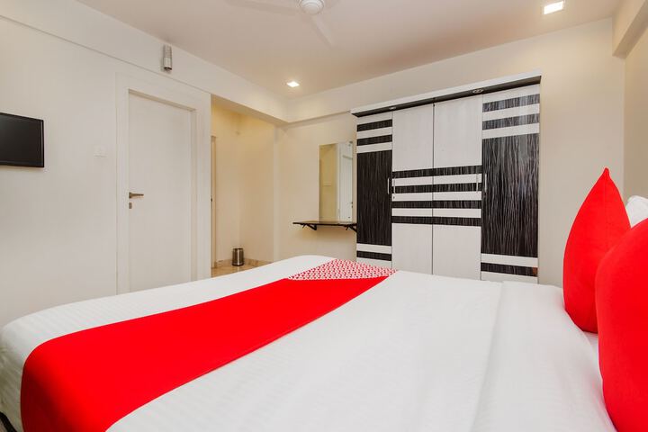 Room 13 of 21