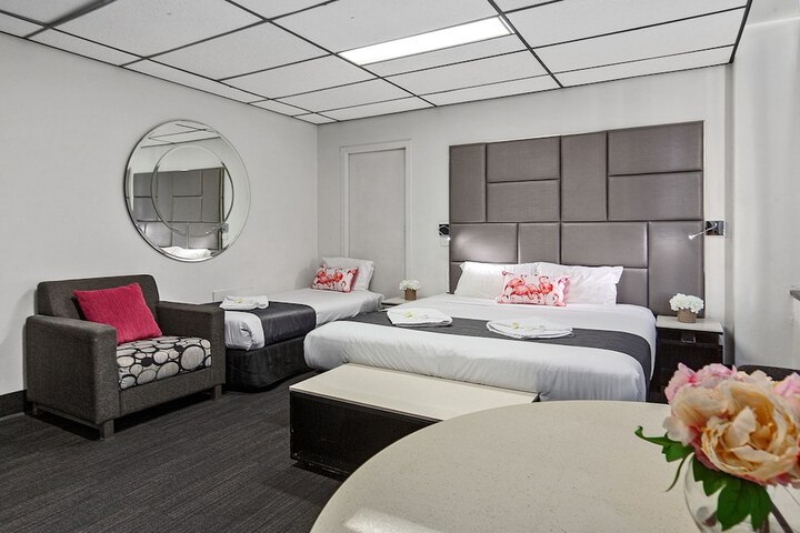 Room 8 of 35