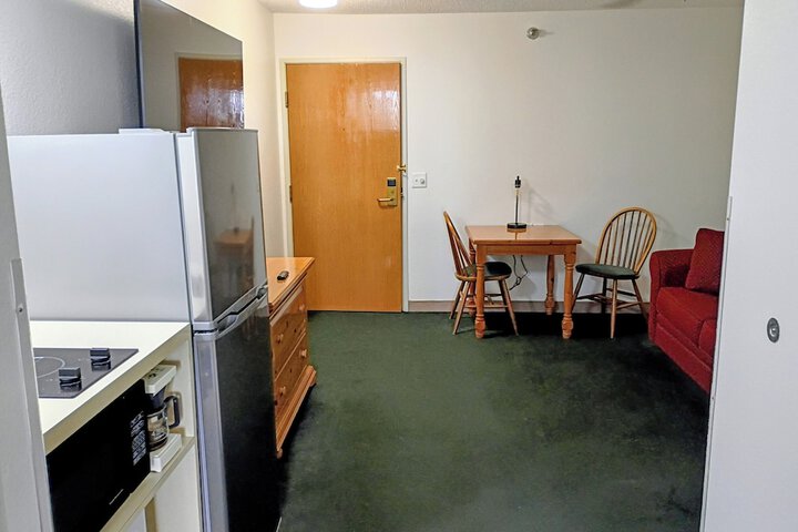 Room 15 of 42