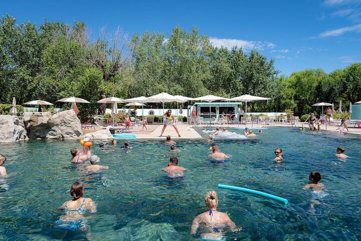 Pool 17 of 22
