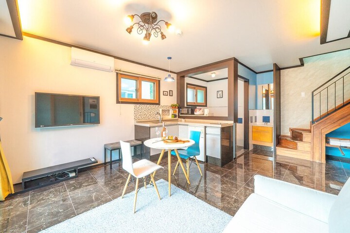 Room 43 of 78