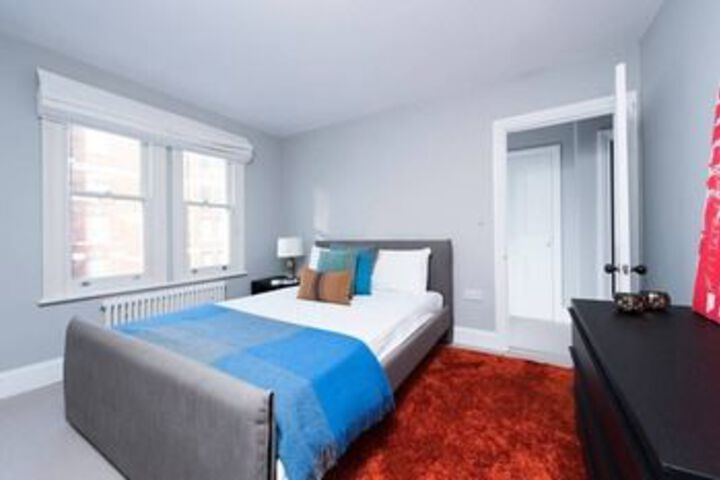 Room 25 of 42
