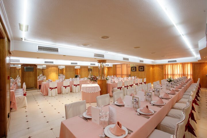 Banquet hall