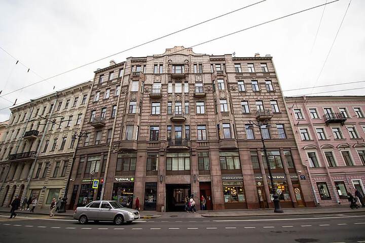 Hotel Democrat on Nevskiy 95