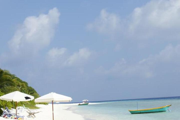 ATHIRI INN