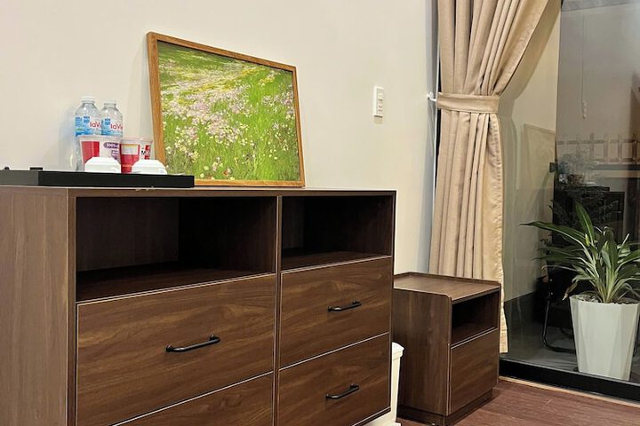 Room 17 of 43
