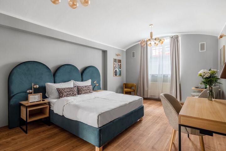 Room 17 of 56