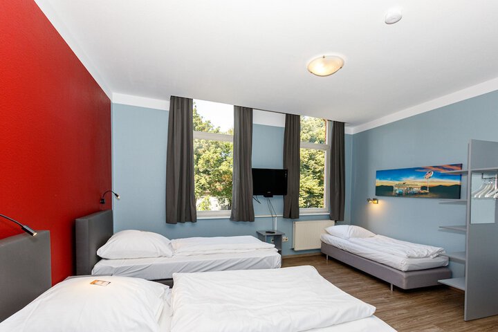 Room 8 of 54