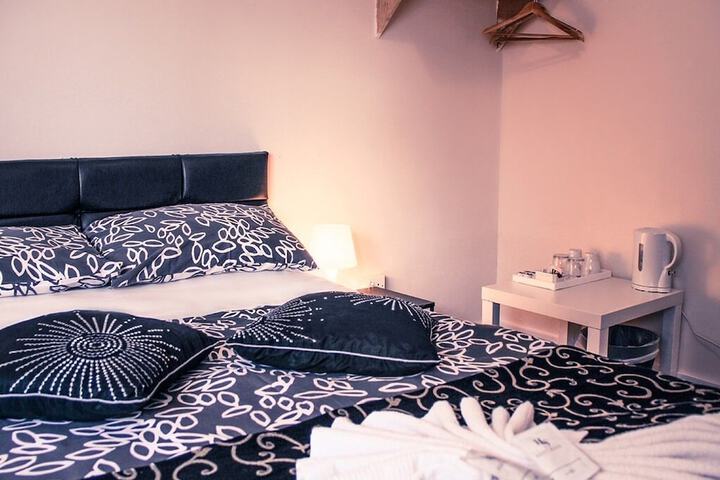 Room 9 of 20