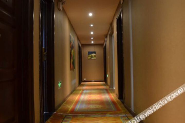 Hotel Interior 8 of 25