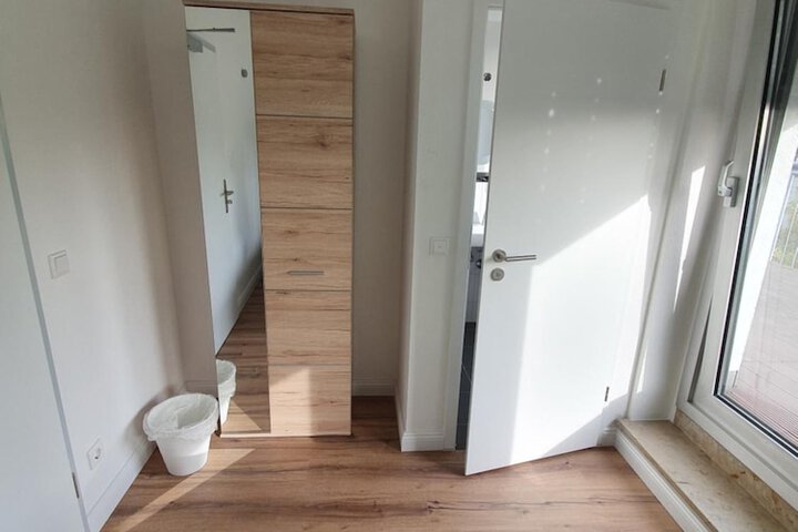 Room 7 of 30