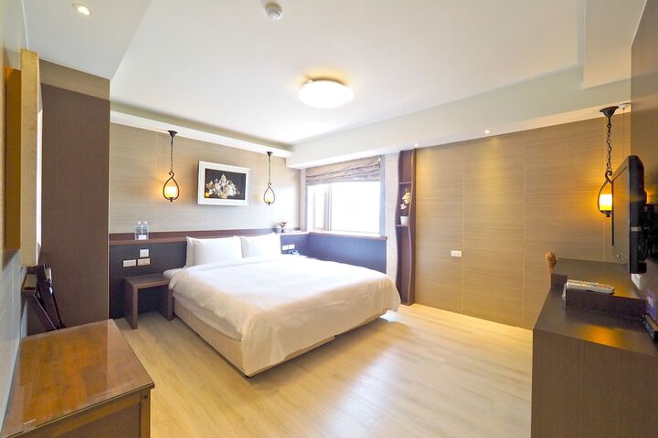 Room 63 of 87