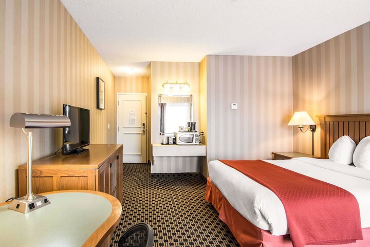 Room 21 of 37