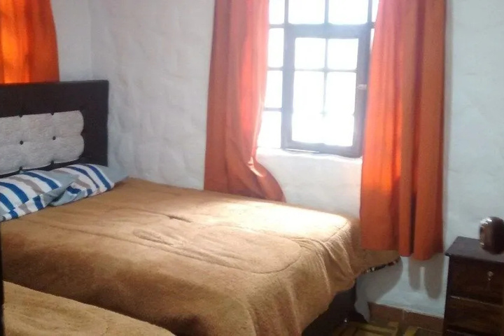 Room 3 of 12