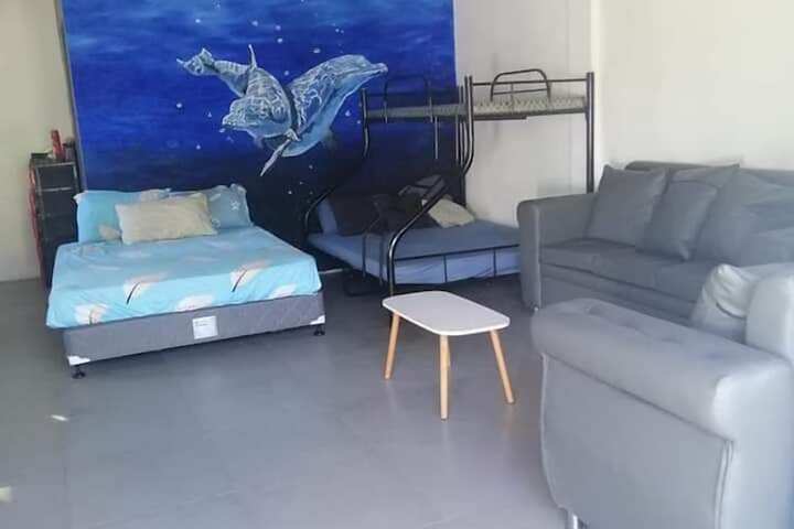 Room 2 of 33