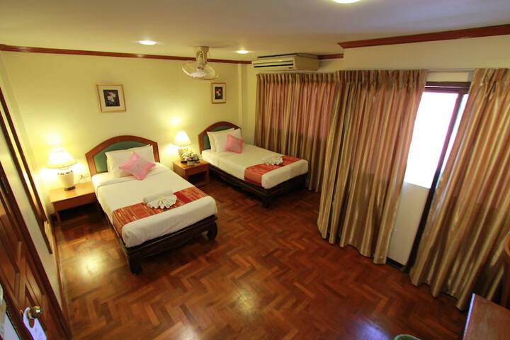Room 15 of 35