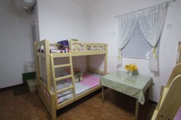 Room 3 of 16