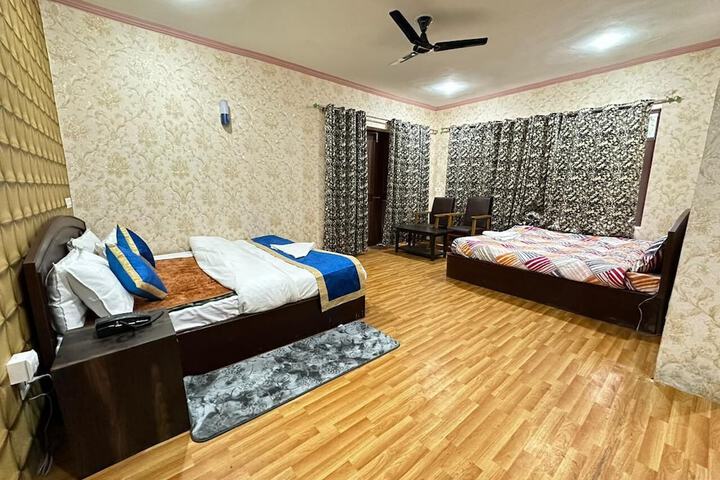 Room 16 of 47